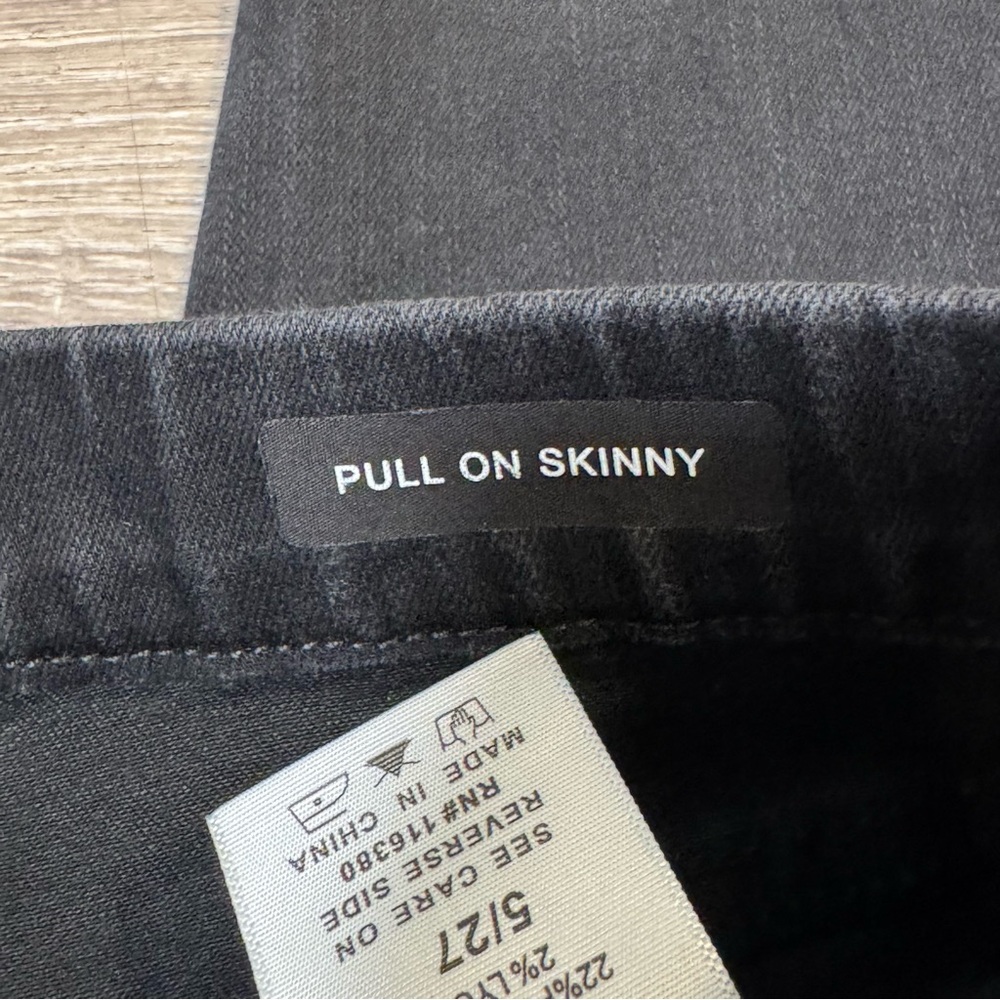 NEW JUDY BLUE pull on skinny jeans in black 5/27 high rise - Picture 9 of 11